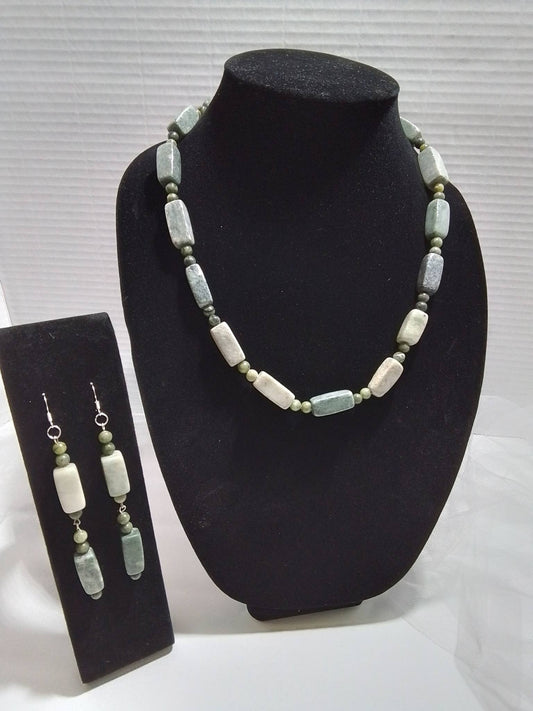 Serpentine Stone Necklace Set